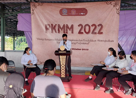 Puncak PKMM 2022 , FKH UNUD Hadirkan Cucu Ki Hajar Dewantara dan Pemimpin Umum Pers Akademika 2021